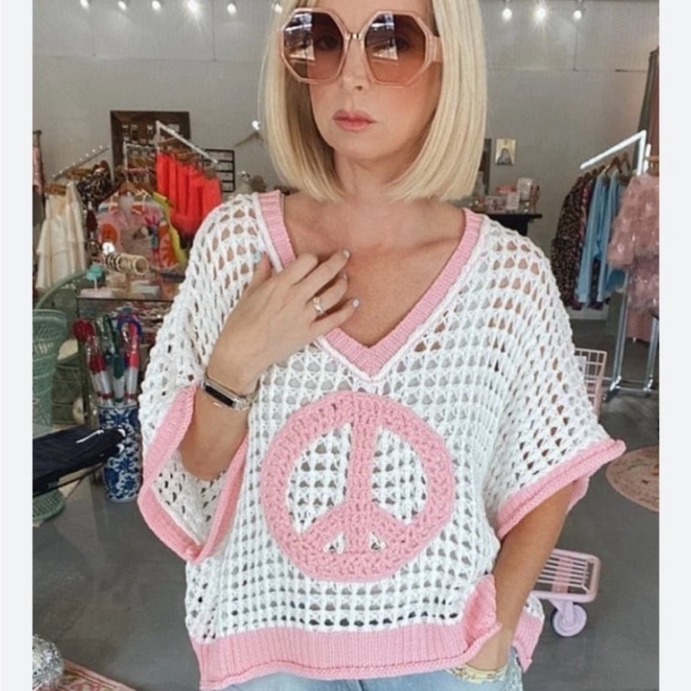 NWOT POL Open Crochet Oversized Peace Sign Sweater in white and pink L - Picture 7 of 12